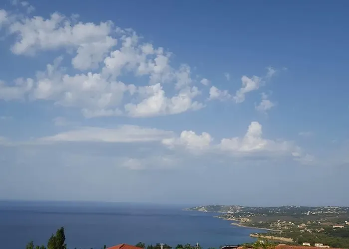 Sirines Aparthotel Vlachata