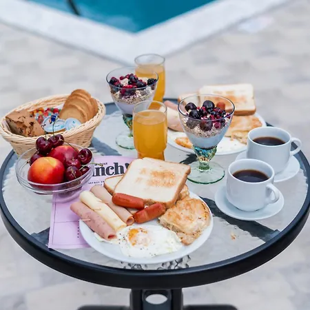 Sirines Apartahotel Vlachata