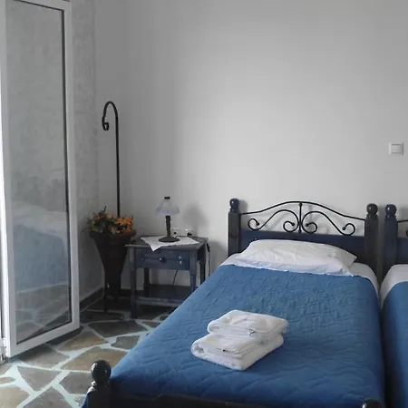 Sirines Apartahotel 2*